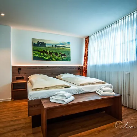 Zwei Linden - Links Der Elbe - Niedersachsen 3*